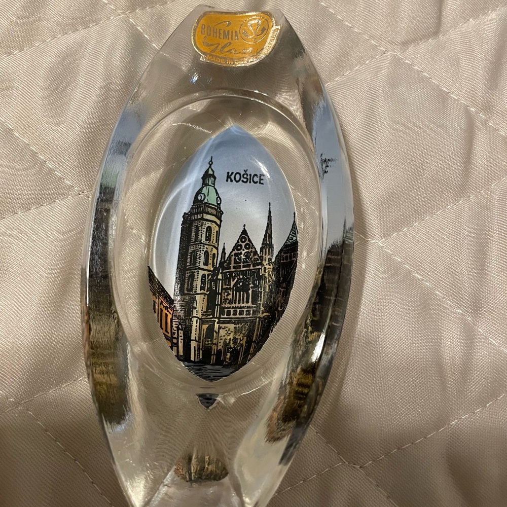 Check Republic Crystal , paper weight.
